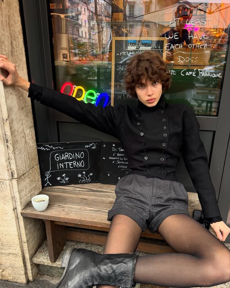 El christy cut es la opción perfecta para quienes buscan un cambio atrevido y rejuvenecedor