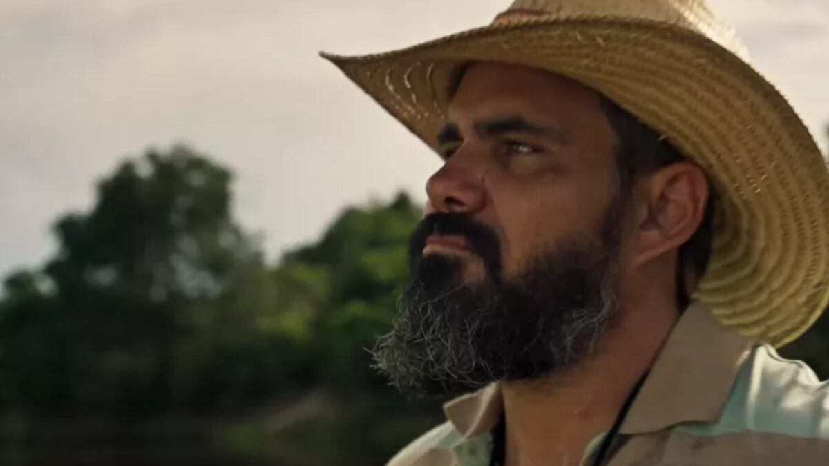 Alcides (Juliano Cazarré) revela momentos delicados durante as gravações de Pantanal