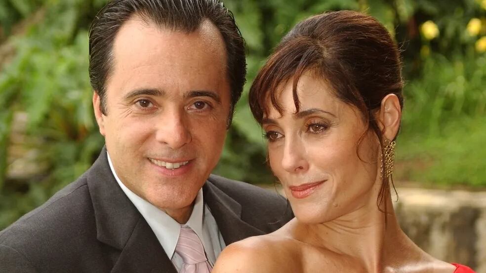Tony Ramos (Téo) e Christiane Torloni (Helena) vivem casamento infeliz em Mulheres Apaixonadas