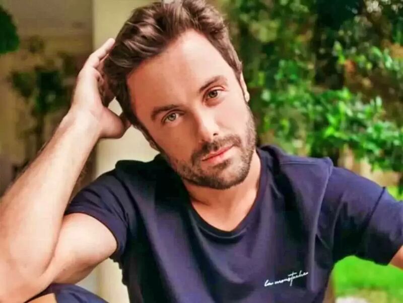 Ator Kayky Brito segue internado e em recuperação