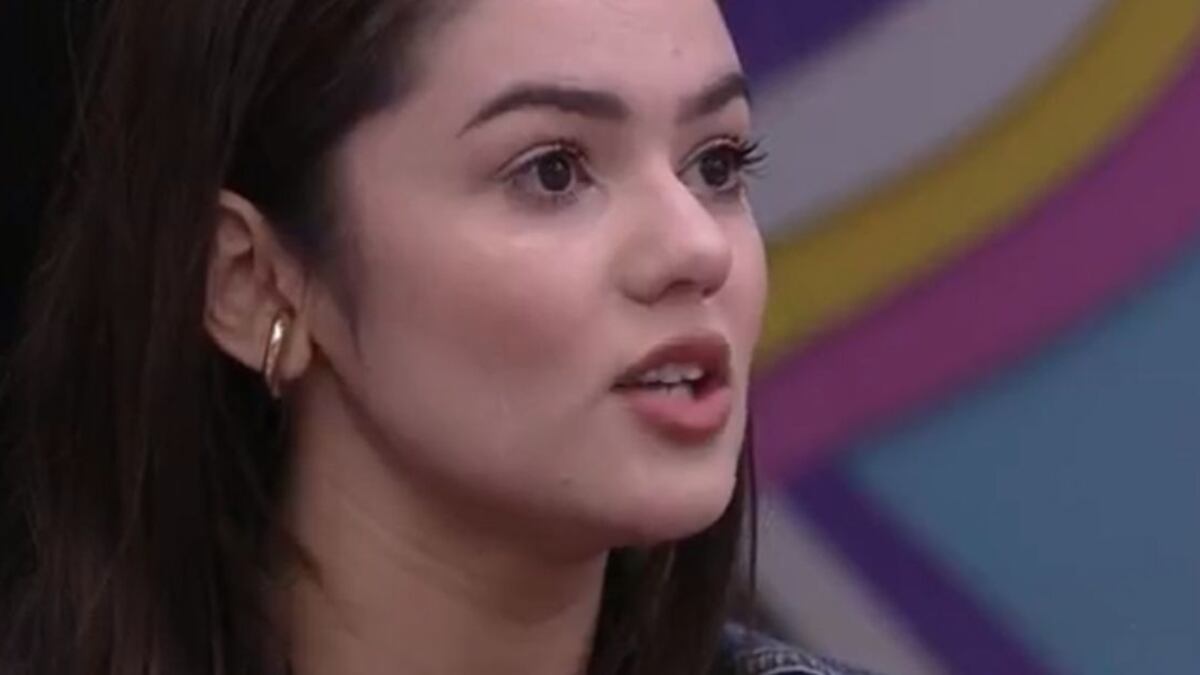 'Tem alguma coisa de errado com a gente’, diz Eslo após saída de Jade