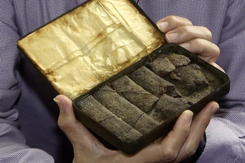 Morador do Reino Unido encontrou chocolate de 122 anos e vendeu por R$ 3 mil