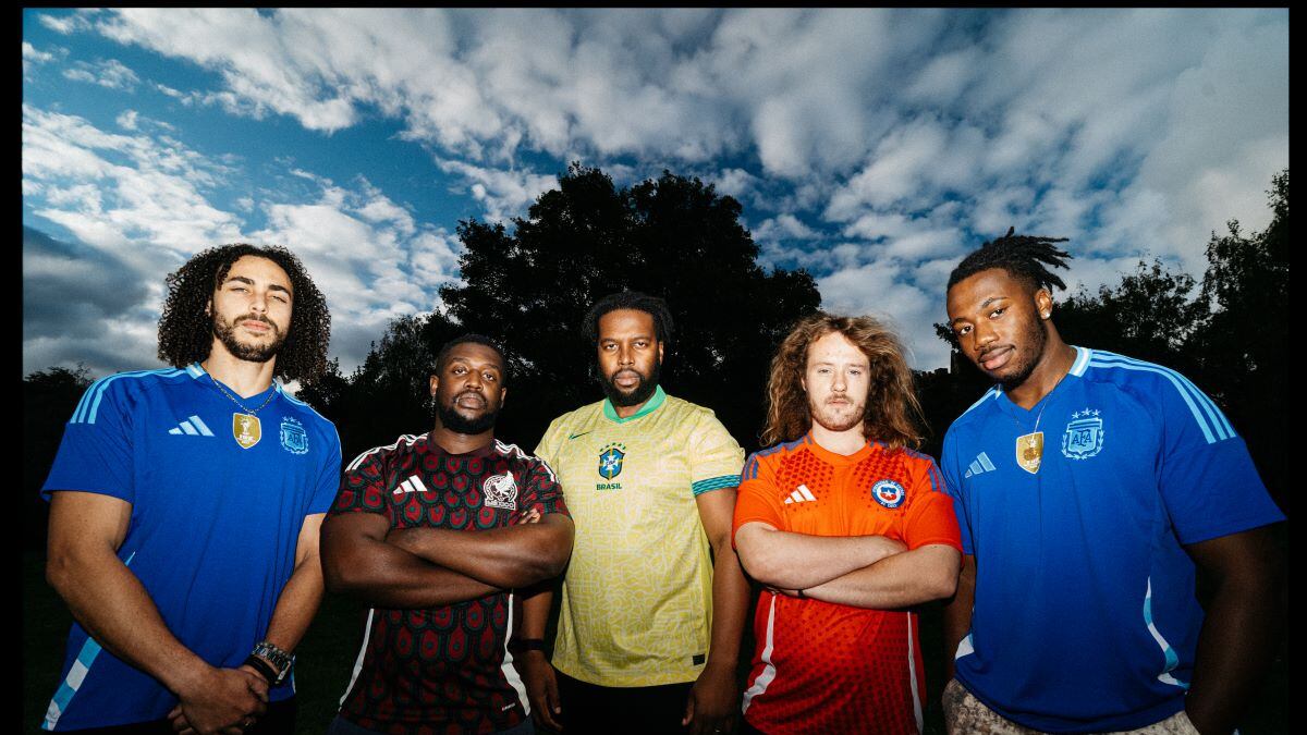 O quinteto de jazz britânico Ezra Collective traz seu show para a capital paulista em 2025