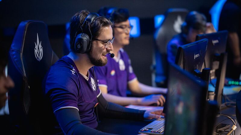 Vivo Keyd Stars divide a liderança com a PaiN