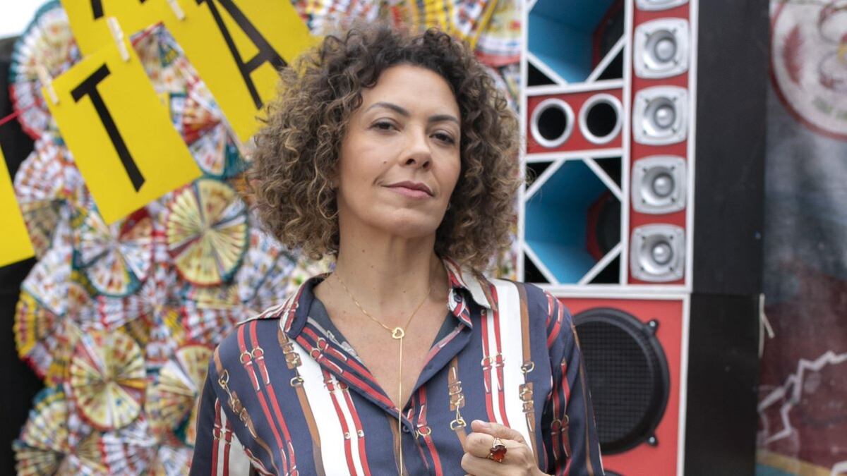 Atriz Fabiula Nascimento trabalha ao lado de Matheus Nachtergaele, Selton Mello e Taís Araújo na sequência do filme 'O Auto da Compadecida'