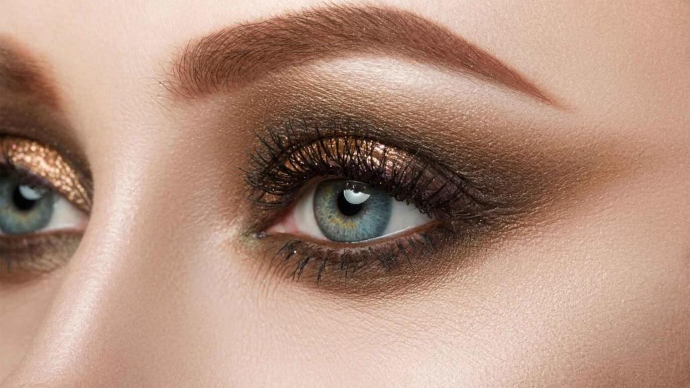 Maquiagem: 3 truques para os olhos que te farão parecer mais jovem e radiante
