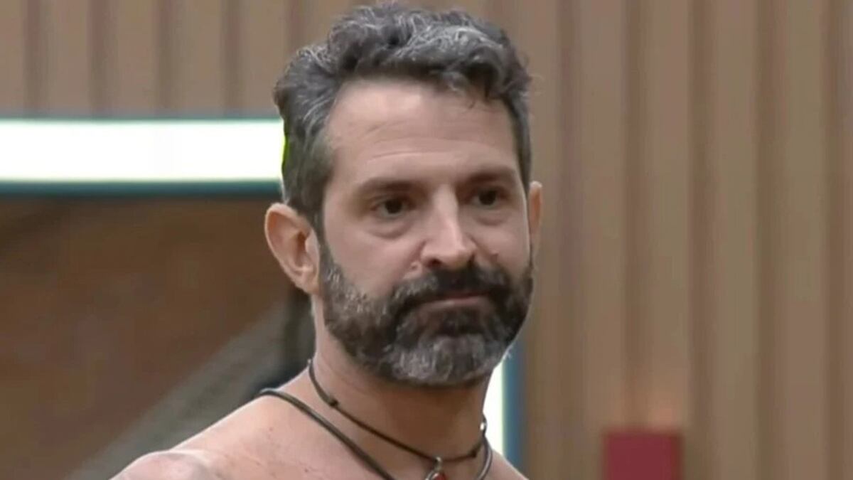 Em “A Fazenda 14”, Iran mostrou que não é planta e fez uma nova estratégia para eliminar o grupo de Deolane