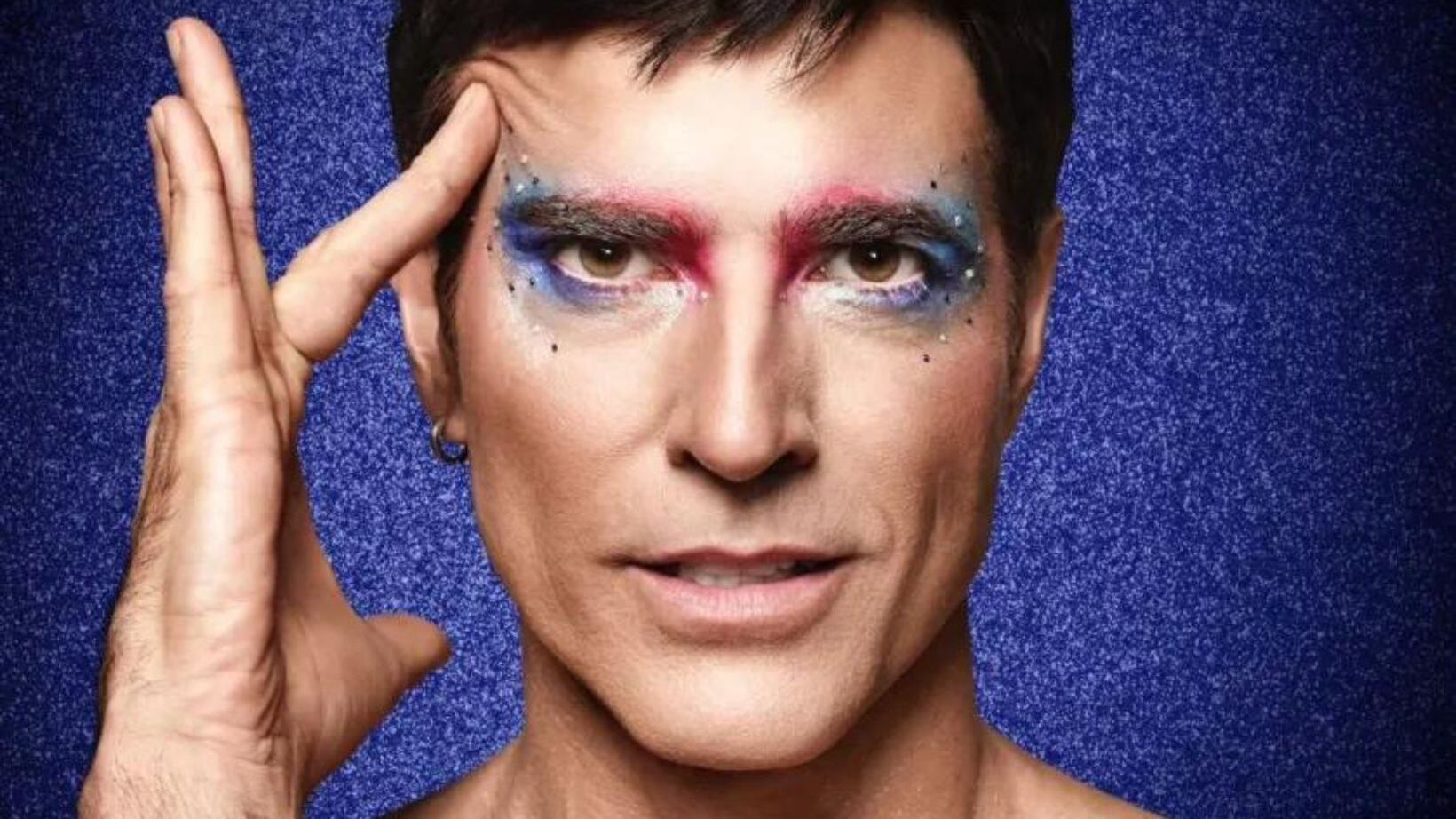 Fora da Globo, Reynaldo Gianecchini vira drag queen e dança em salto 15 no musical Priscilla, a Rainha do Deserto