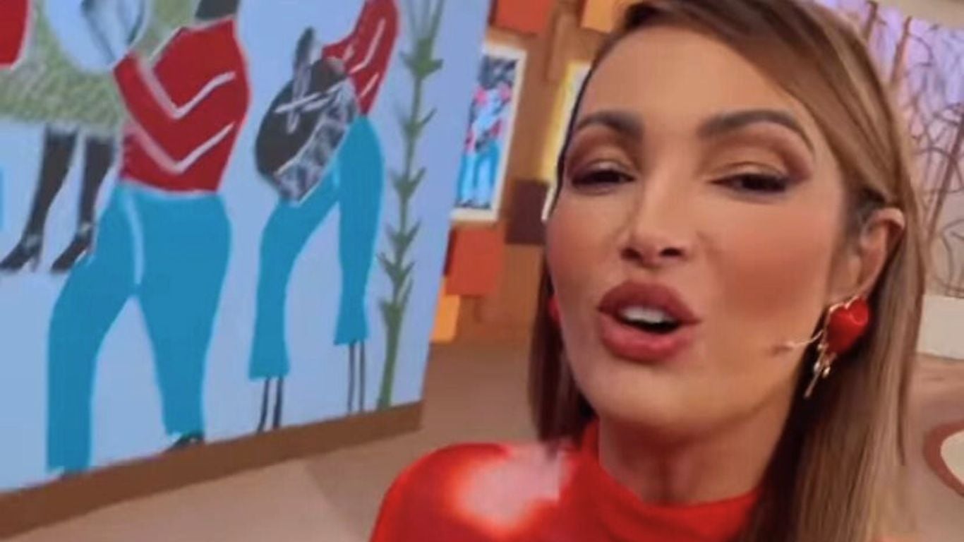 Patrícia Poeta é comparada a Britney Spears