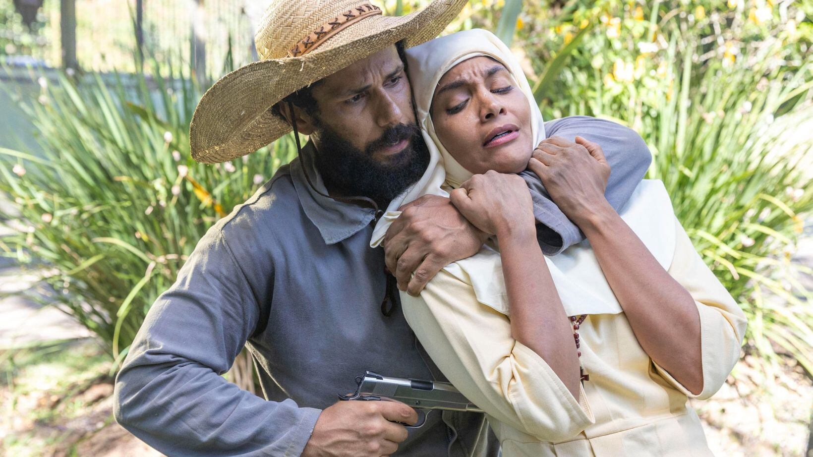 Terra e Paixão: Ramiro sequestra Aline dentro de um convento