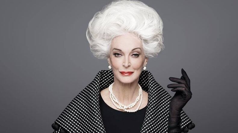 Modelo ainda trabalha aos 92 anos - reprodução