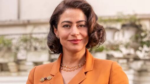 Beatriz revela que é filha de Clarice em momento chocante da novela