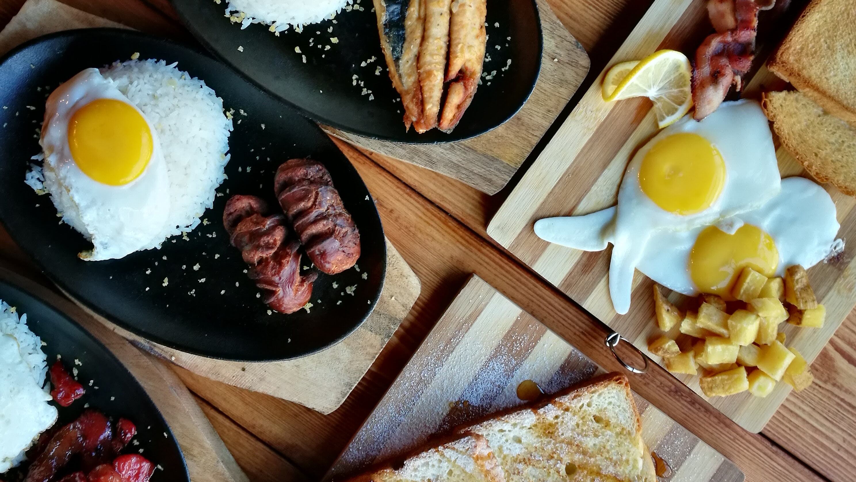 Pratos preparados utilizando ovos