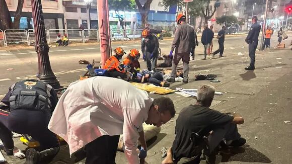 Pelo menos 16 ficaram feridos