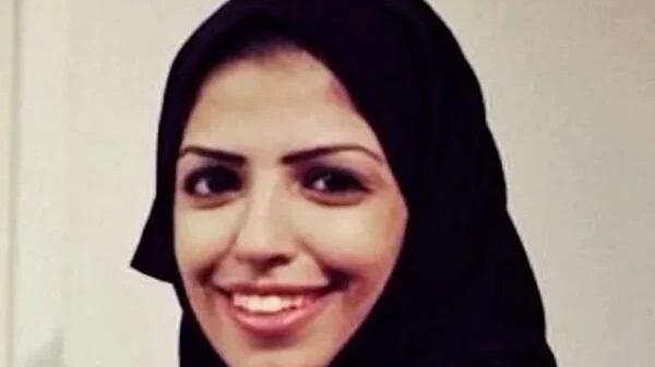 Como uma jovem estudante foi condenada a 34 anos de prisão por usar o Twitter