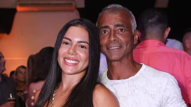 Romário e a estudante Alicya Gomes
