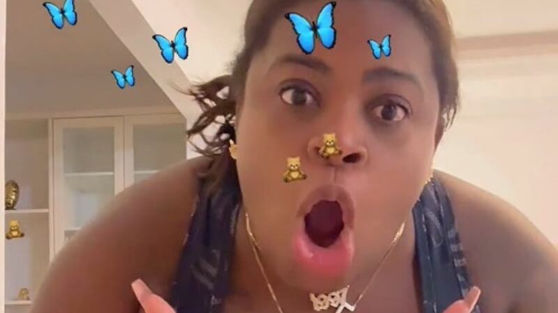 Viral: Jojo Todynho grita na web que voltou para a academia