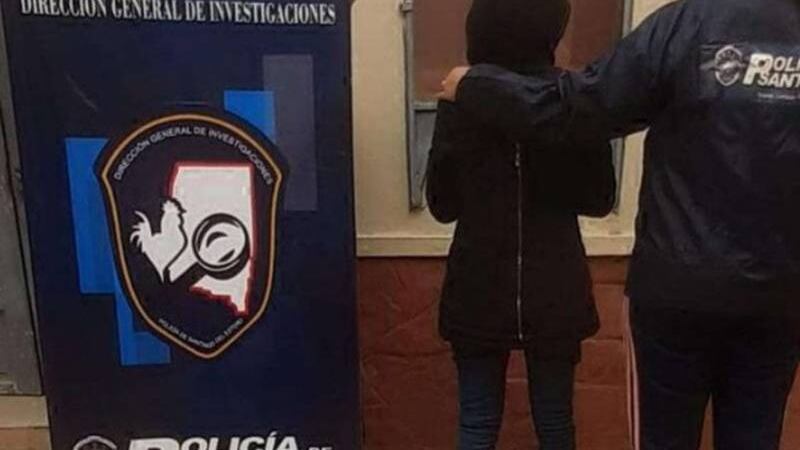 Jovem detida por tentativa de roubo é presa 20 minutos após deixar delegacia