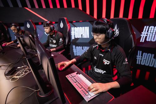 CBLOL 2024: chega ao fim a primeira parte da fase de pontos da competição