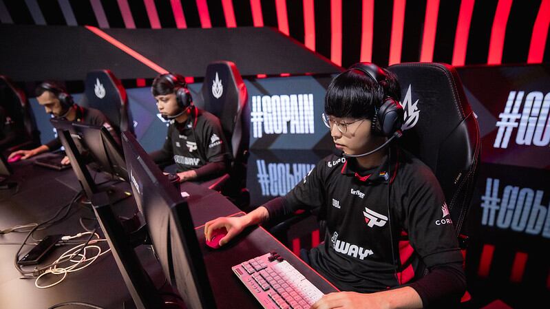 A PaiN divide a liderança da tabela na primeira metade da fase de pontos.