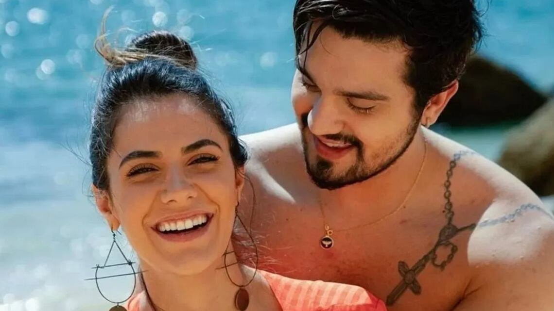 Luan Santana e Jade Magalhães estão grávidos do primeiro bebê
