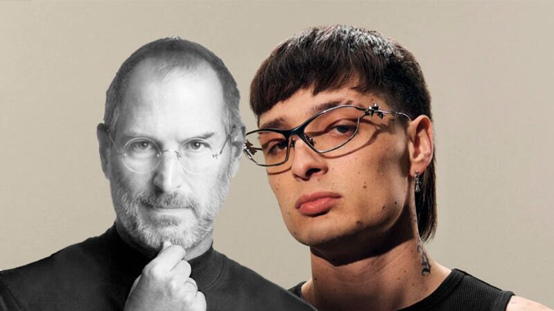 Peso Pluma en una entrevista habla de los problemas de duración de batería de sus dispositivos Apple y le pide ayuda con eso a Steve Jobs, que está muerto.