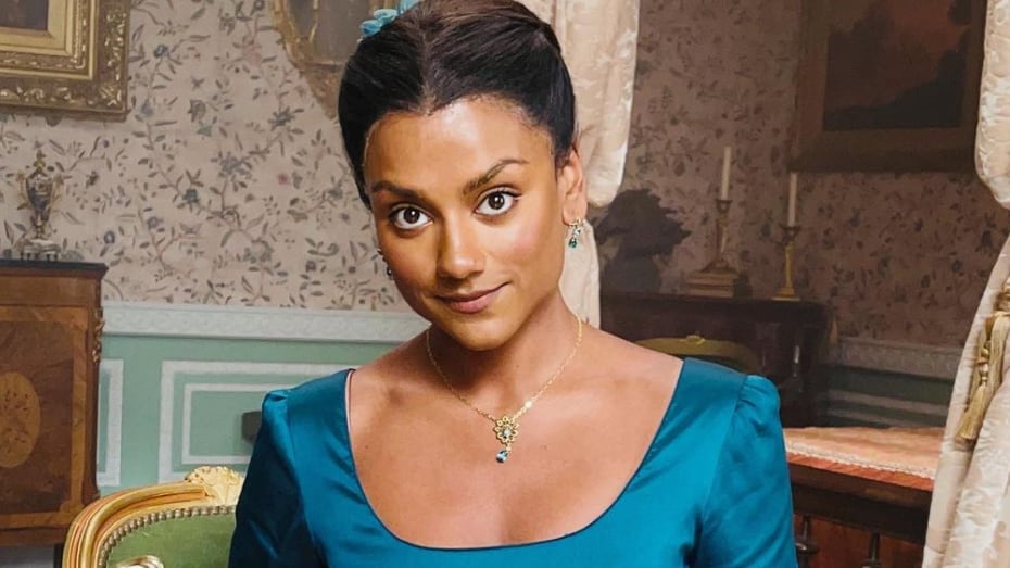 O regencycore é uma tendência baseada nos looks da era Regency do Reino Unido.