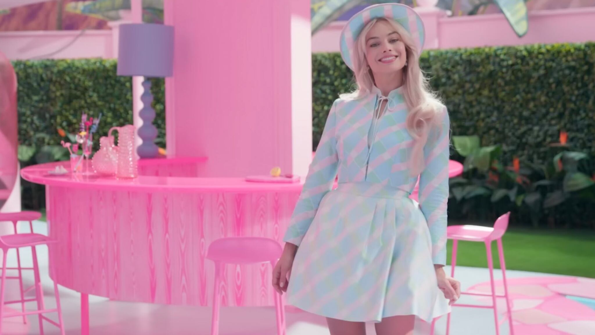 Margot Robbie apresentou a Dreamhouse da Barbie ao canal Architectural Digest