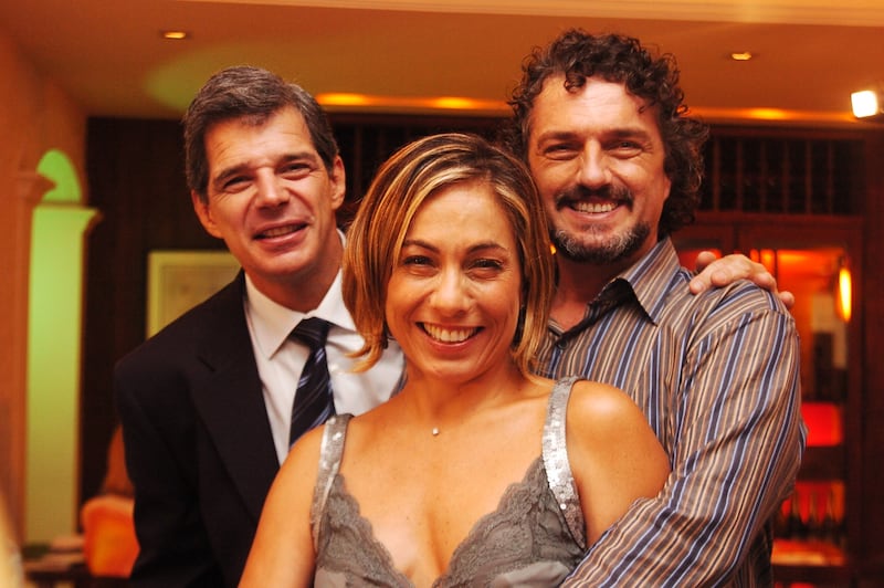 Raul Gazolla, Cissa Guimaríes e Werner Schünemann nos bastidores da novela "América"