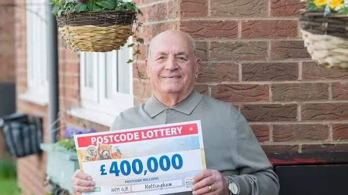 Sobrevivente da queda de avião do Manchester United é premiado na loteria do Reino Unido