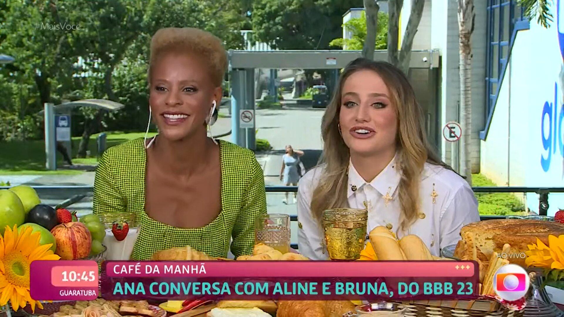 Bruna e Aline no Mais Você