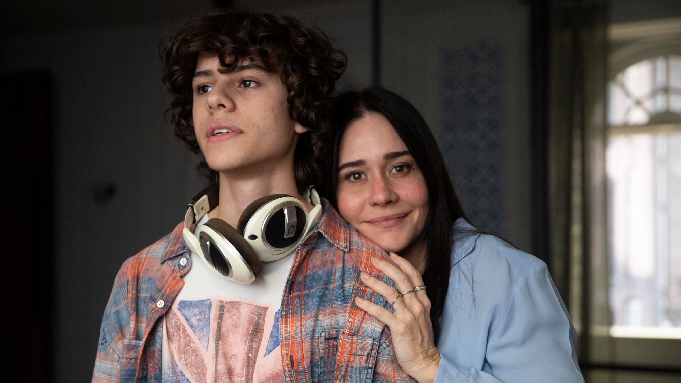 Rudá (Guilherme Cabral) será o hacker de "Travessia", novela de Gloria Perez