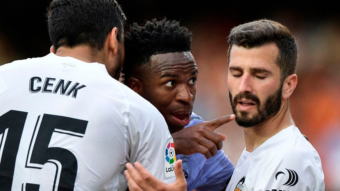 Ele ficou revoltado com os insultos