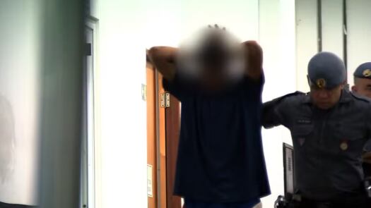 Ele era amigo do irmão da vítima e frequentava a casa da família