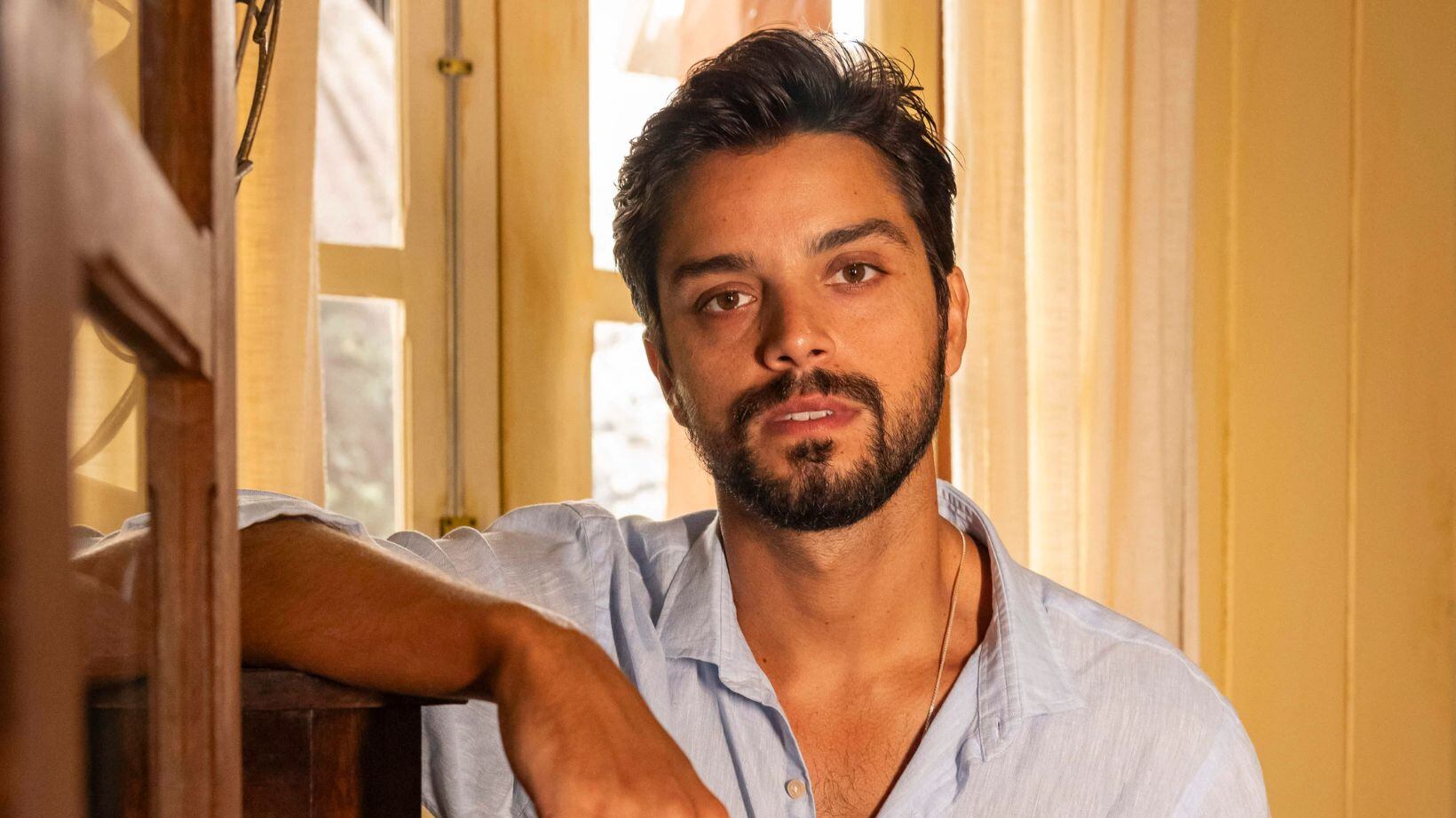 Remake de Renascer: ator Rodrigo Simas interpreta José Venâncio na segunda fase da novela