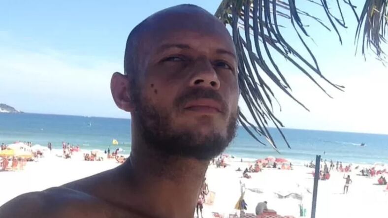 Ele tentou separar uma briga, quando foi atacado.