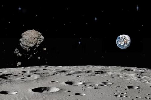 Um pedaço da Lua orbitando a Terra? Descobrem o mistério do asteroide Kamo’oalewa