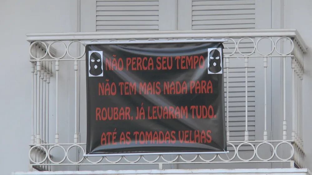 Ela disse que tudo já foi levado