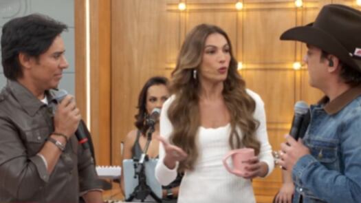 Guilherme e Santiago divertem Patrícia no Encontro