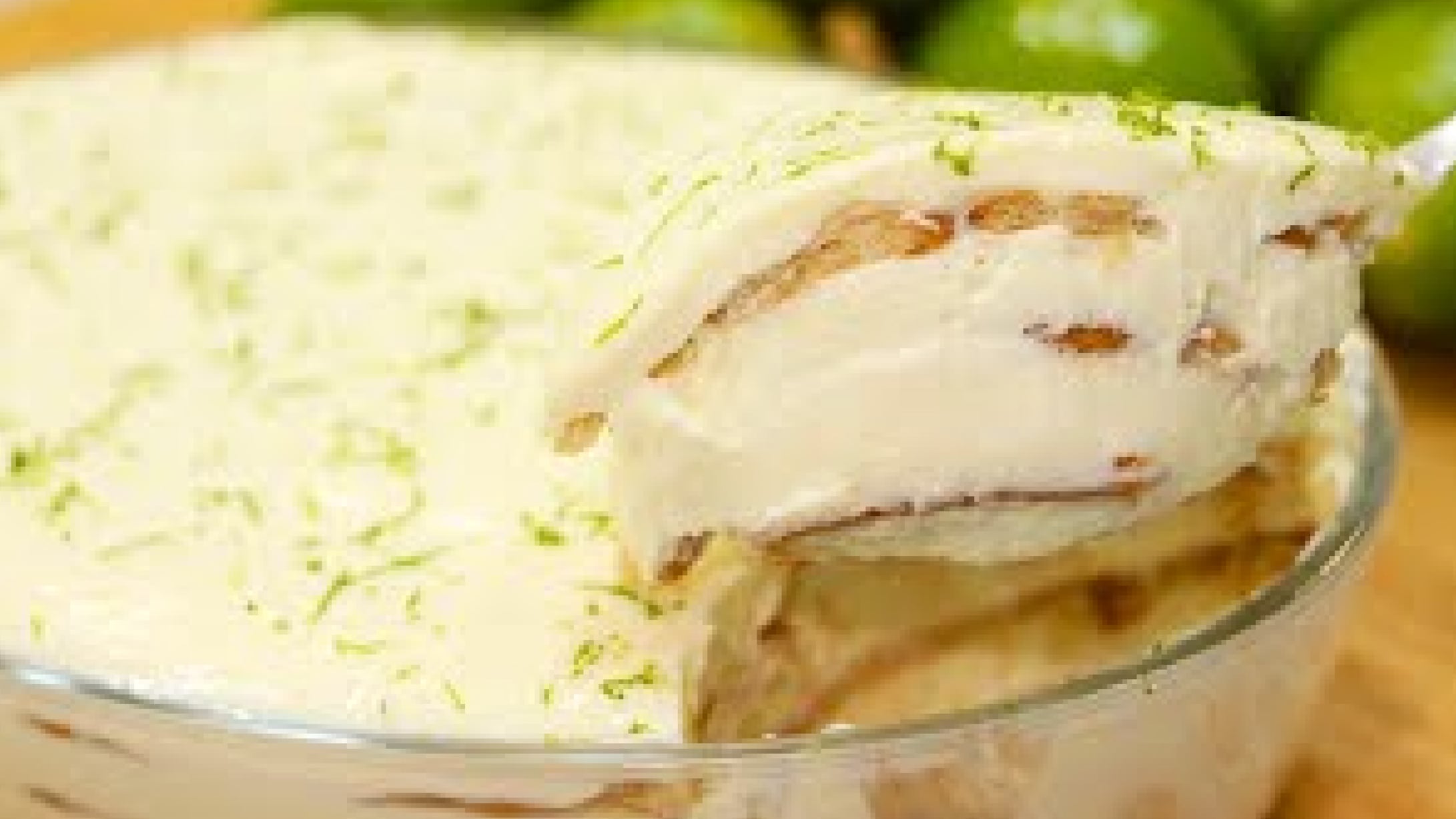 Receita de sobremesa cremosa de limão para fazer em minutos; fica uma delícia e não vai gelatina