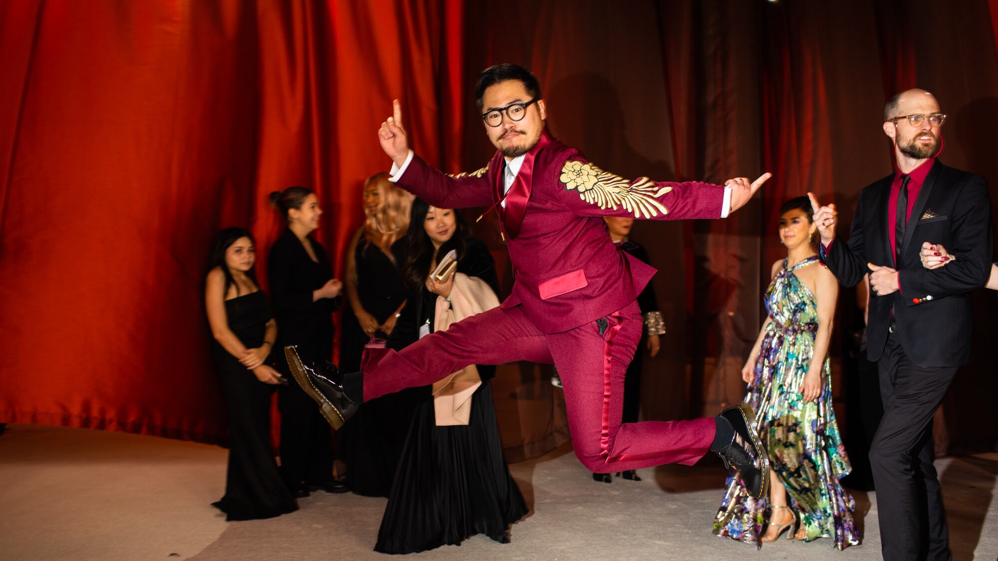 Os Daniels fizeram história com Tudo em Todo Lugar ao Mesmo Tempo
Foto: @theacademy