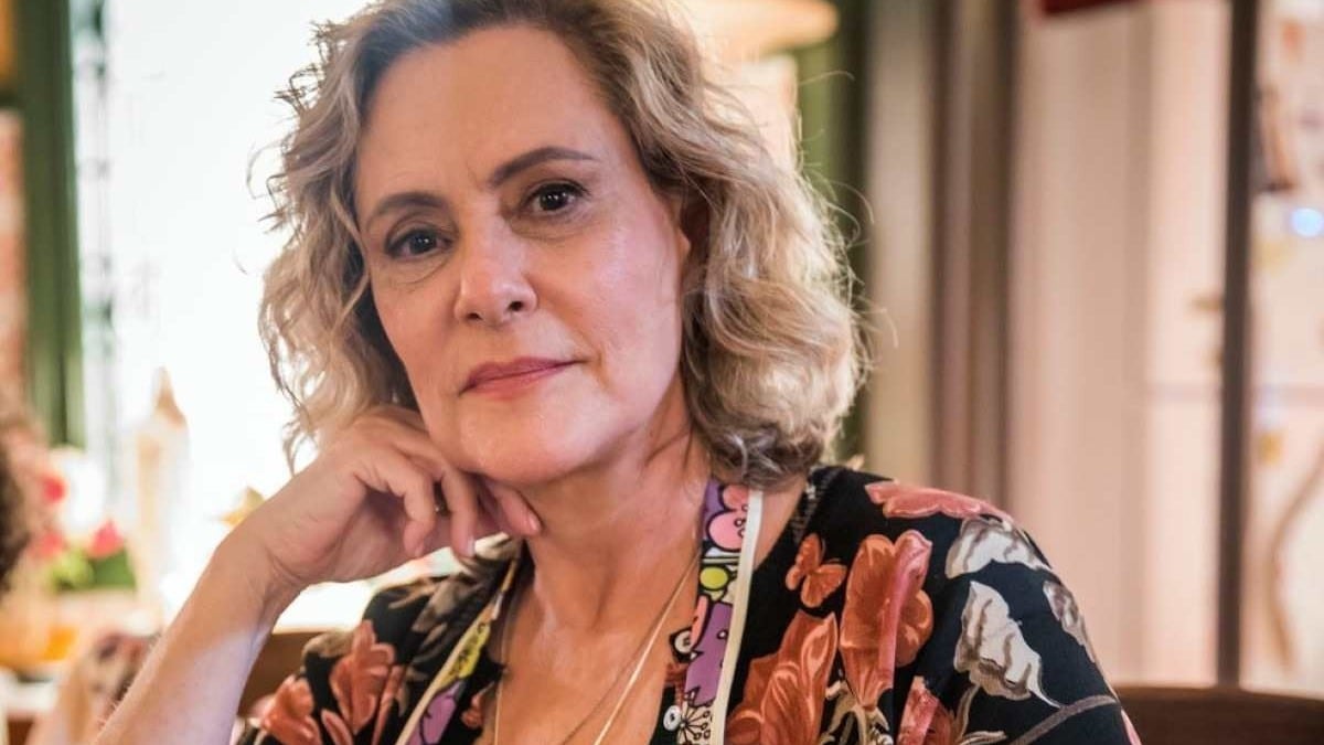 Elizabeth Savalla revela os bastidores da novela “Pão-Pão, Beijo-Beijo”