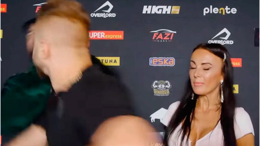 Lutador de MMA agride youtuber durante entrevista