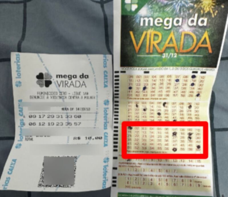Ela diz que erro lhe impediu de obter prêmio e quer reparação