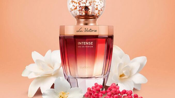 Frasco de perfume La Victorie Intense