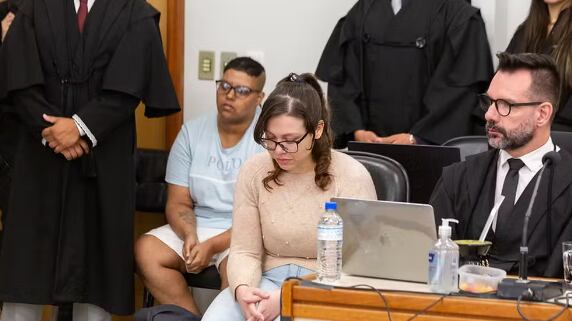 Elas são mãe e ex-madrasta do garoto