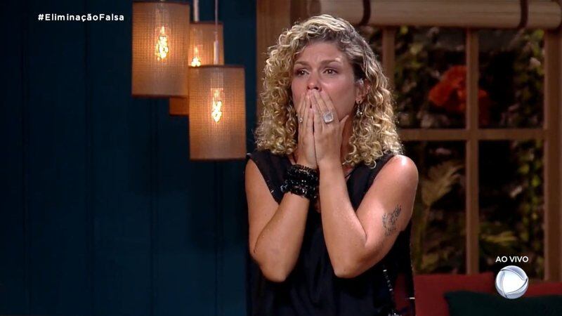 Após roça falsa, Bárbara Borges vai passar uma temporada no rancho de "A Fazenda 14"