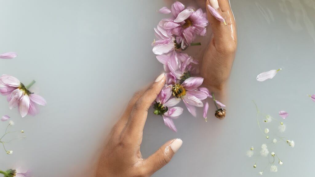 Banhos energéticos para mães: relaxamento, disposição, foco e autoestima