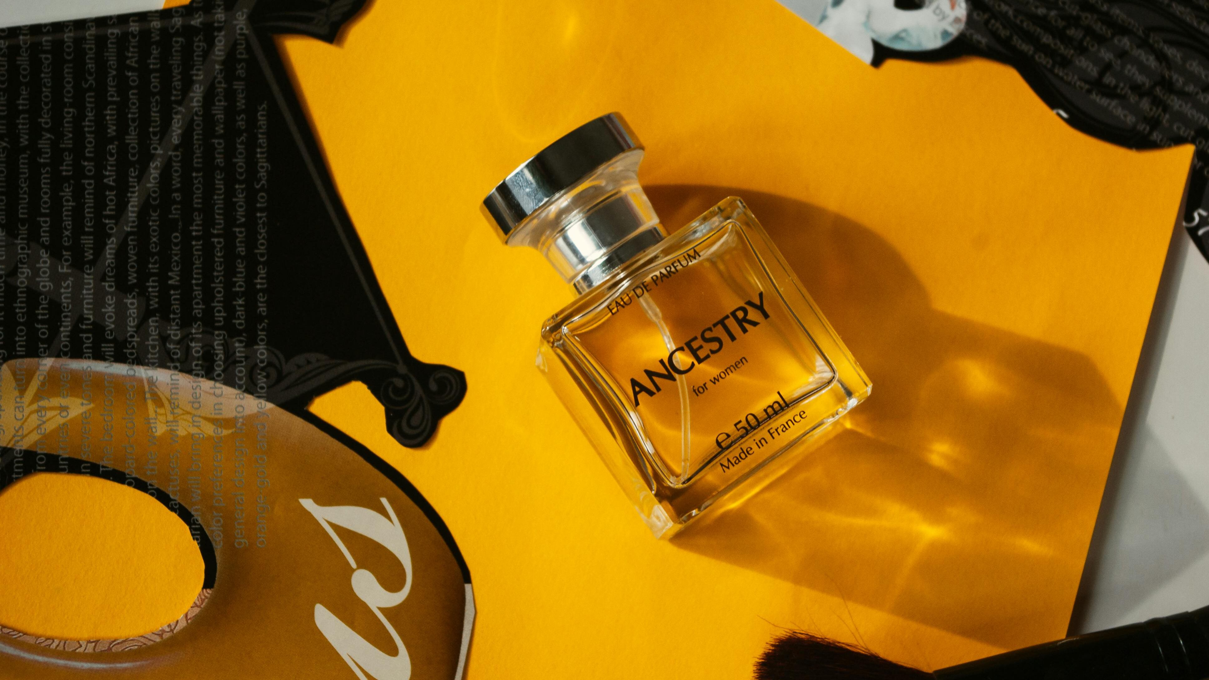 Frasco de perfume Ancestry