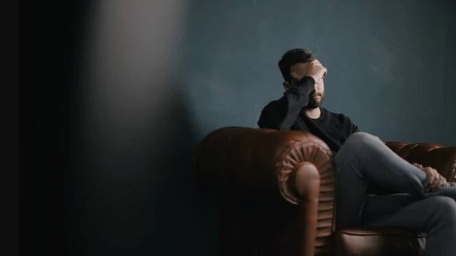 10 sintomas que indicam que você tem depressão exógena e como notá-los